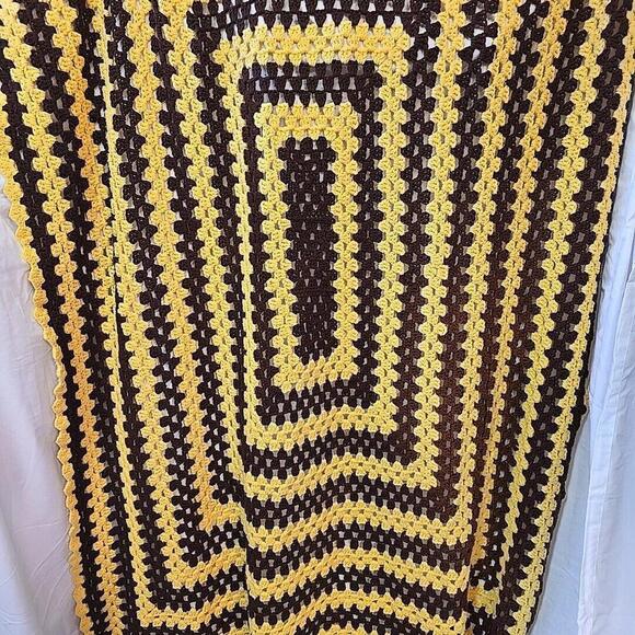 Vtg Crochet Knit Afghan Quilt Blanket Rectangle  Country Cottage Granny 72"x56" - Picture 1 of 14